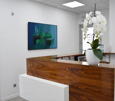 Olga Mełech-Suszak. OMNI-DENT - gabinet stomatologiczny.